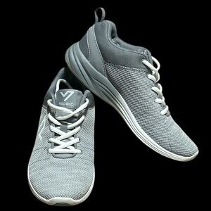 Vionic Light Gray Mesh Sneakers. Size 7